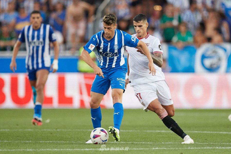 秀的游泳苗 秀的游泳苗