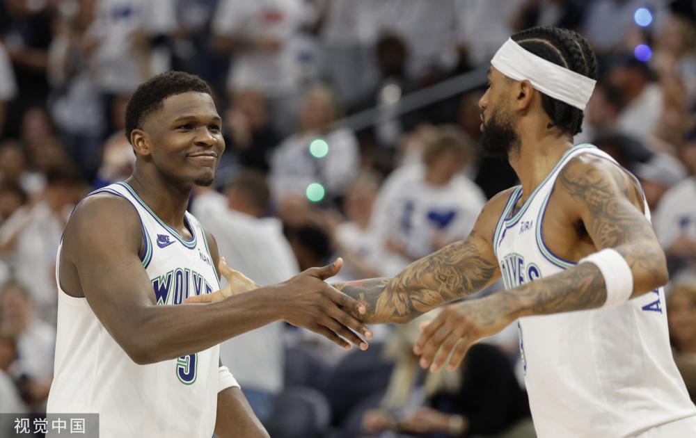 从曼联转投 从曼联转投